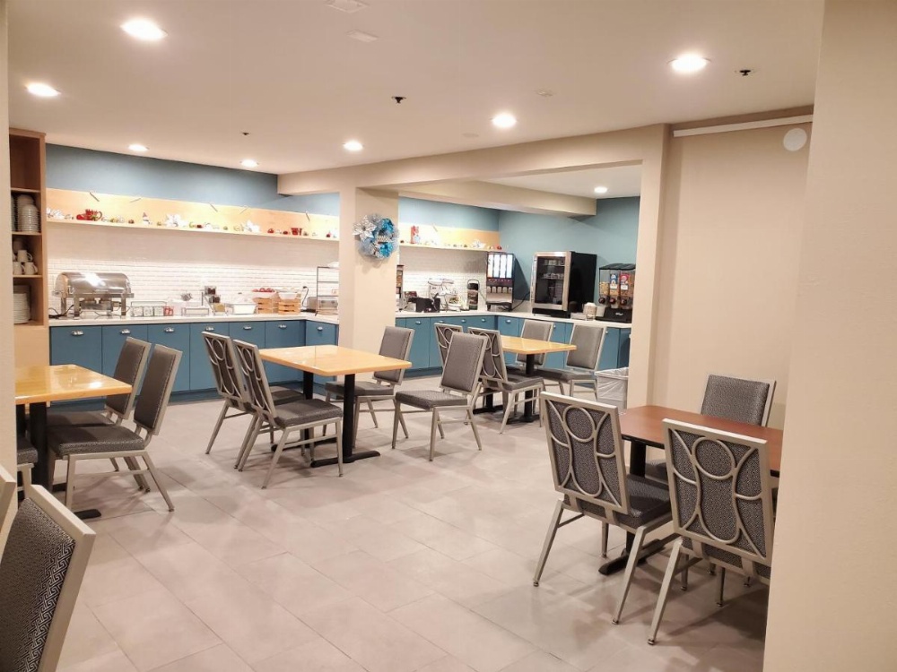 Country Inn & Suites by Radisson, Monterey Beachfront-Marina, CA Image 14